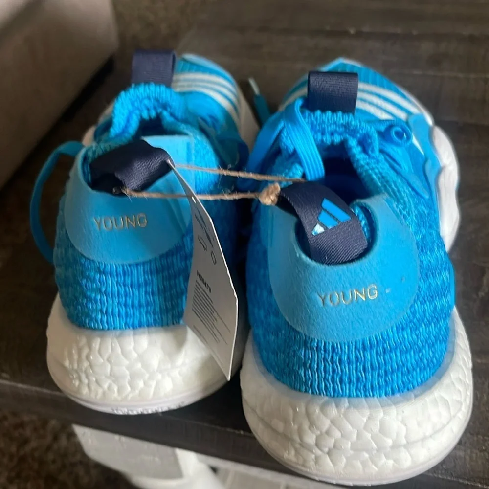 adidas vibrant sneakers